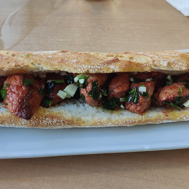 Bocadillo de Pinchos Morunos