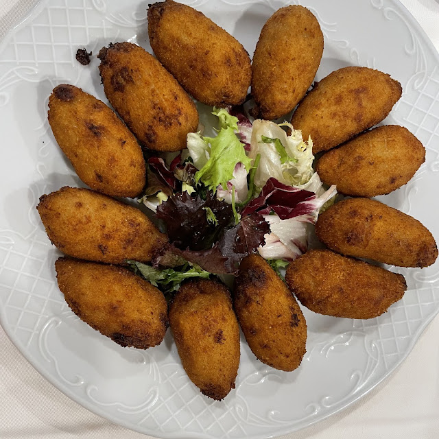 Croquetas de Cochinillo Y Manzana