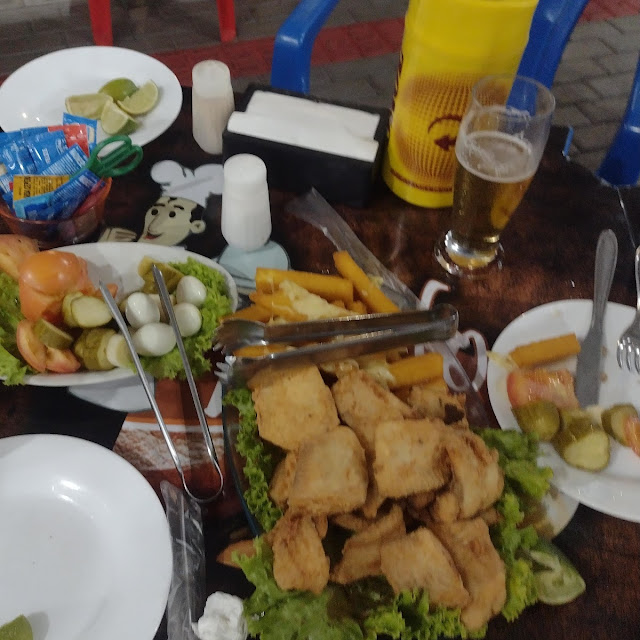 Tilápia Com Polenta Frita E Salada