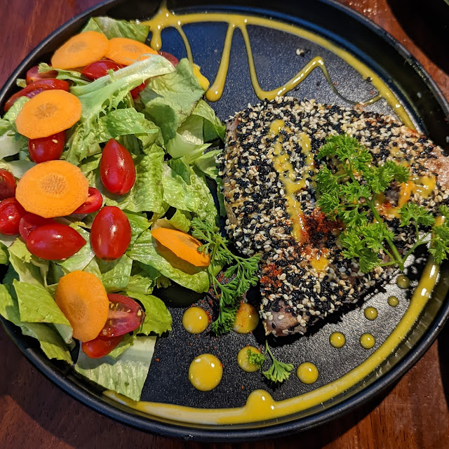 Tuna Steak with Sesame