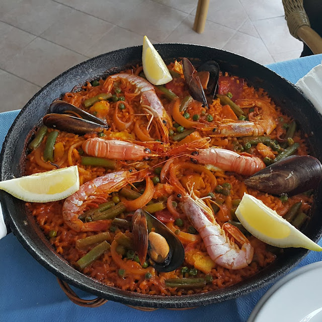 Paella Mit Meeresfrüchte