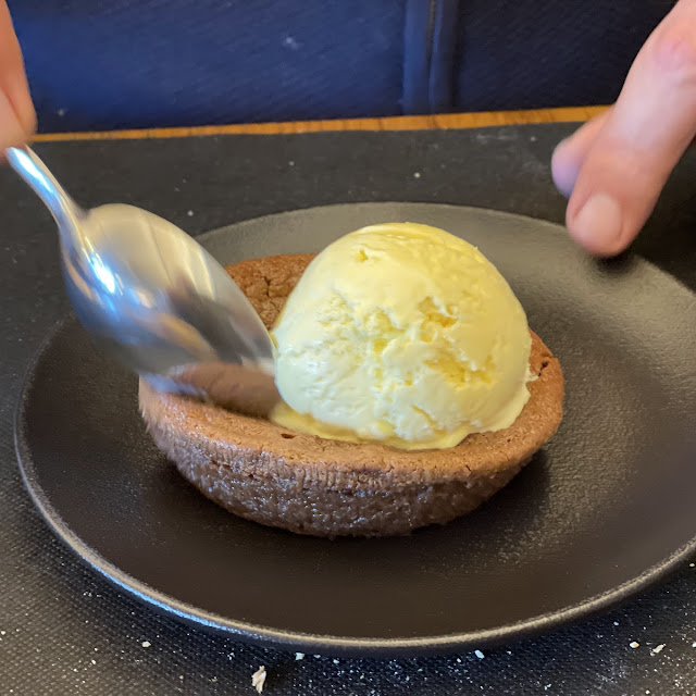 Volcan de Nutela Con Helado de Vainilla