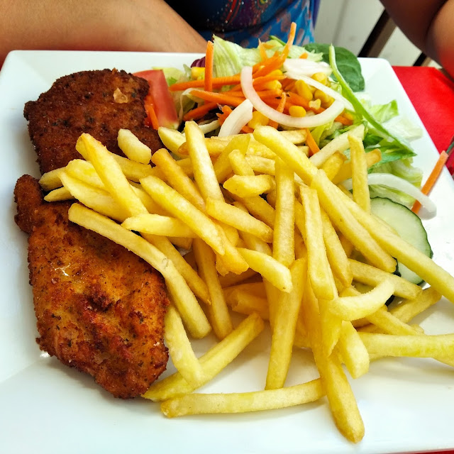 Chicken in Bread Crumbs