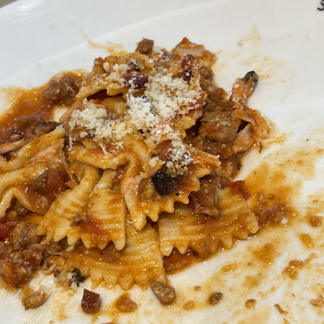 Farfalle Bolonhesa
