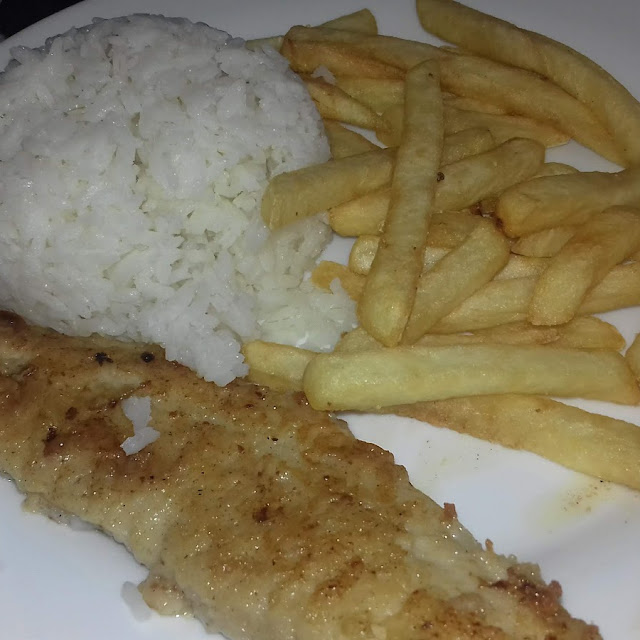 Filé de Peixe Com Molho de Camarão