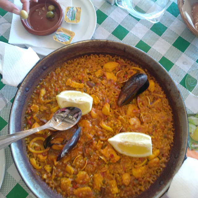Paella Mixta