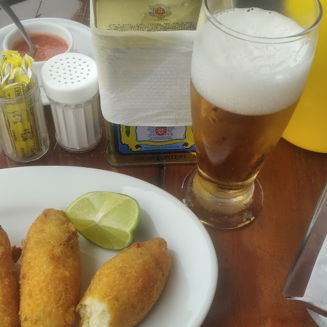 Bolinho de Bacalhau Com Cerveja