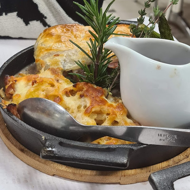 Bife Braseado Com Queijo
