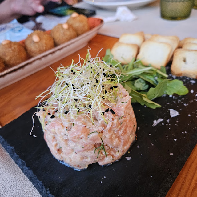 Salmon Tartar