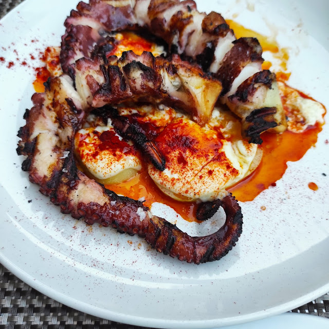 Pulpo A la Brasa