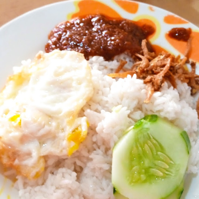 Nasi Lemak Telur Mata
