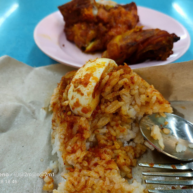 Nasi Lemak Bungkus