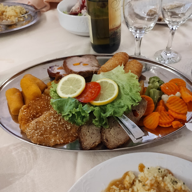 Jedan U Slijedu Svatovskih Plata Fenomenalno