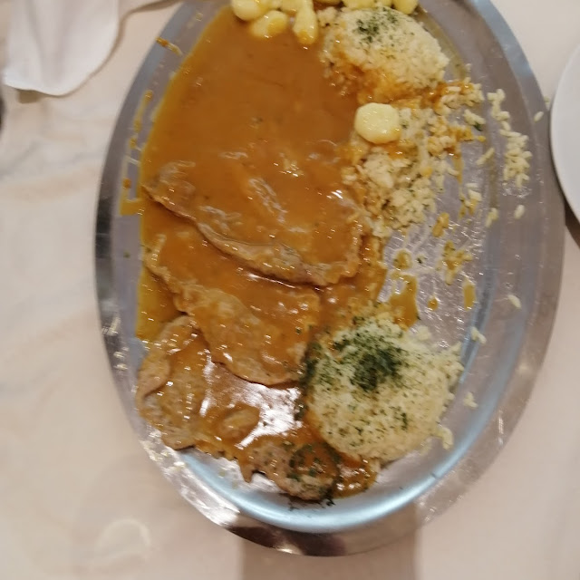 Teletina Na Lovačku S Dva Priloga