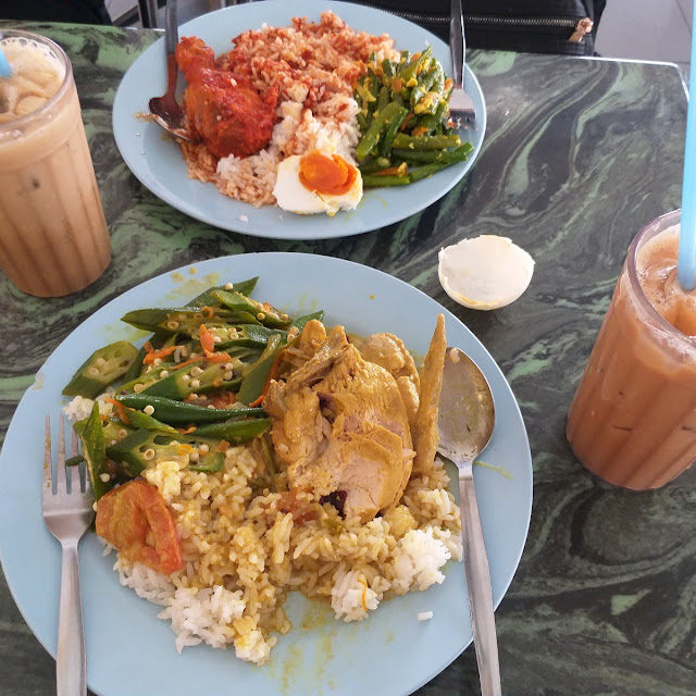 Nasi Campur Ayam