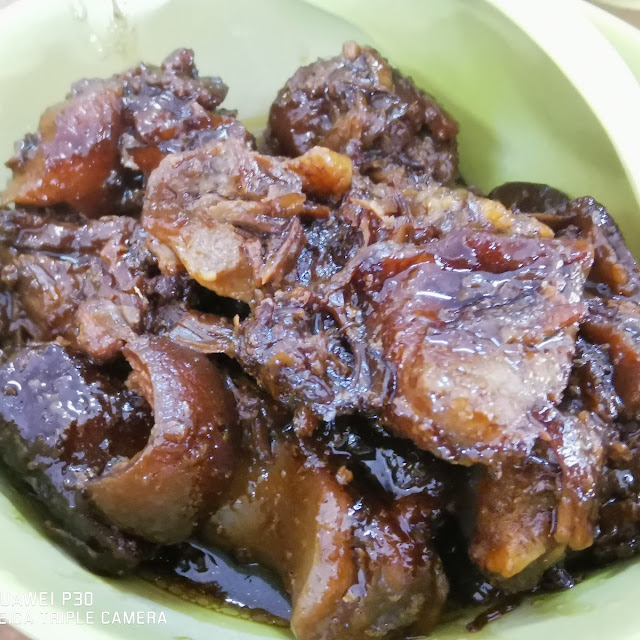 Stewed Pork Leg