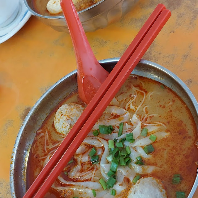 Curry Mee with Yong Tofu