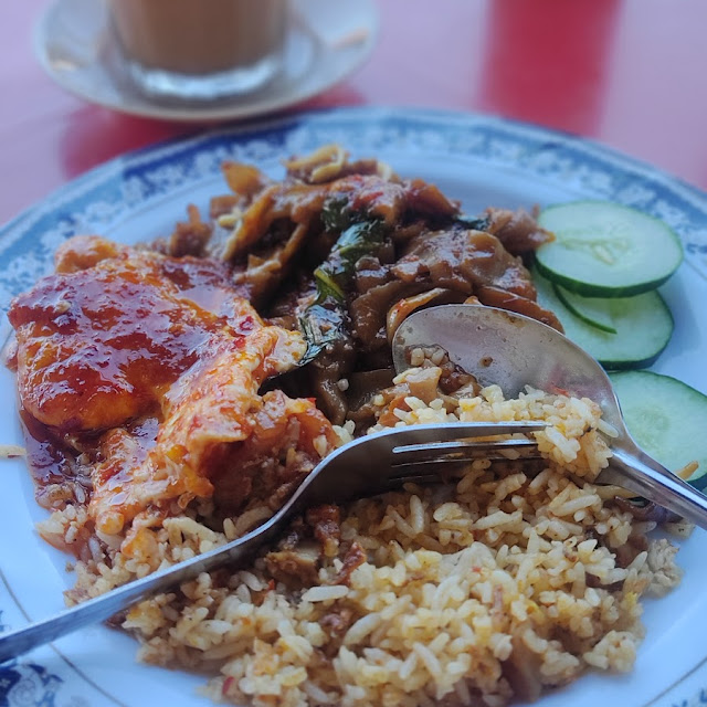 Nasi Goreng Campur Kuetiaw