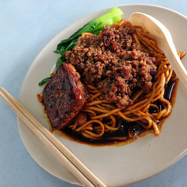 Braised Pork Belly Noodles