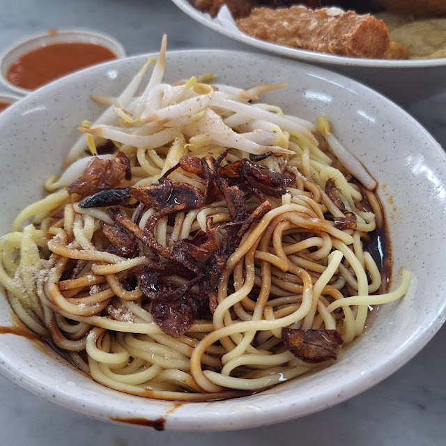 Fishball Noodles