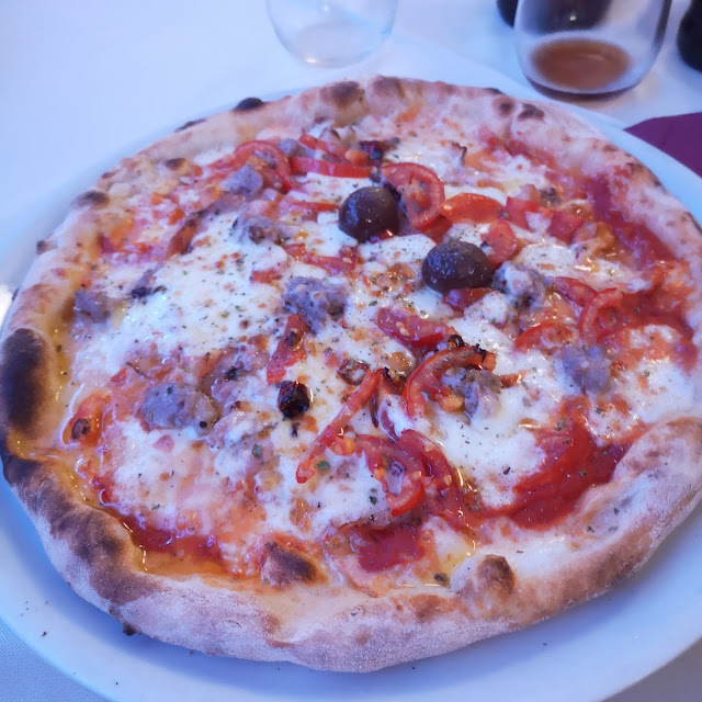 Pizza Calabrese