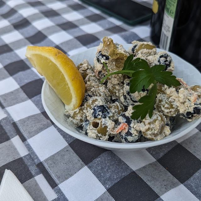 Oliven Mit Weichkäse