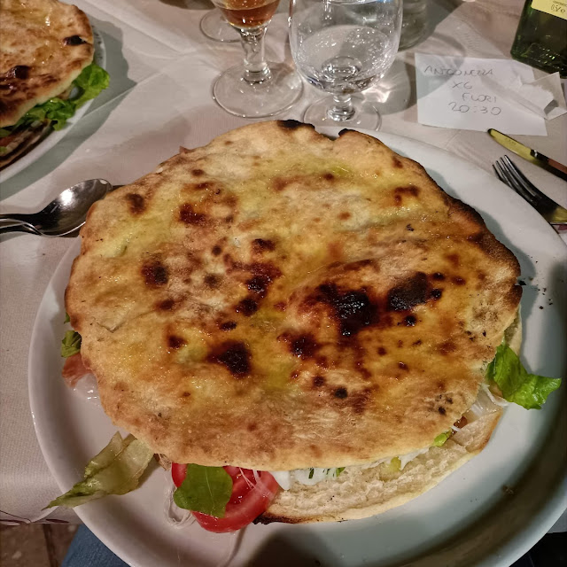 Pane Arabo