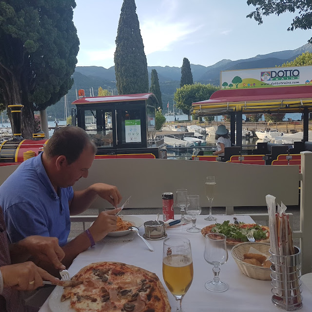 Pizza Frutta