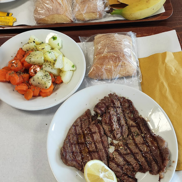 Fettina Arrosto Con Patate E Carote Bollite