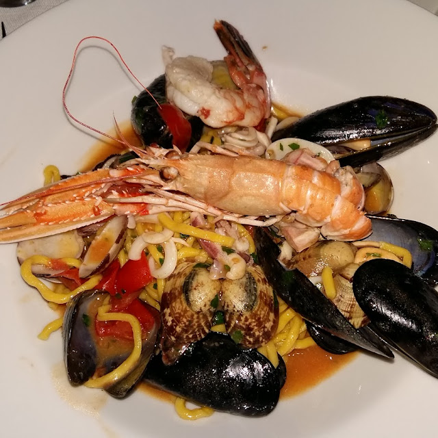 Spaghettoni With Mussels Podolico Caciocavallo Cheese And Roasted Peppers