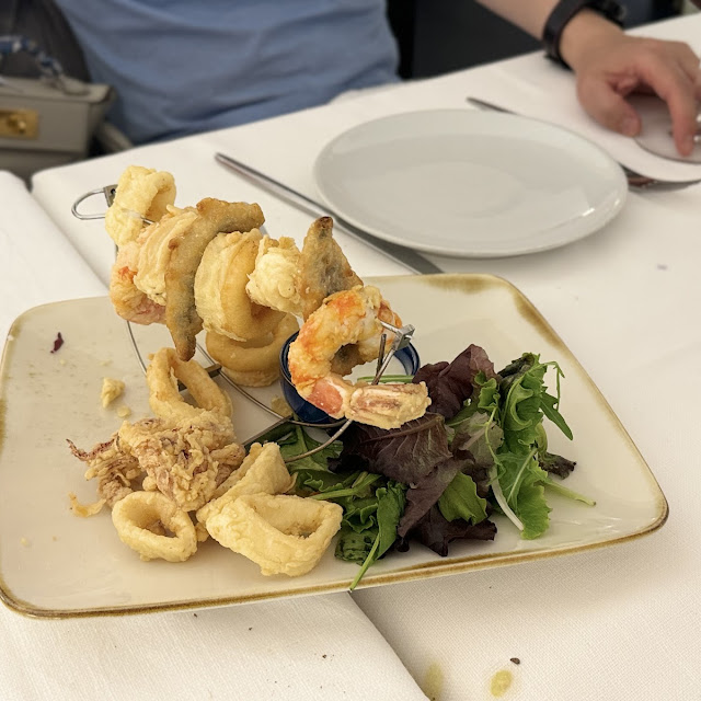 Gran Fritto Misto Di Mare Con Maionese Allo Yogurt