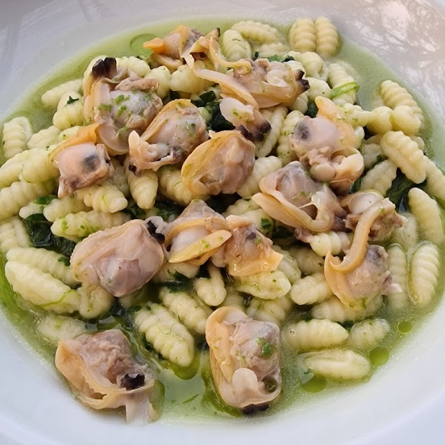 Covatelli Crotonesi Con Crema Di Cime Di Rapa Vongole E Mollica Di Pane Tostata