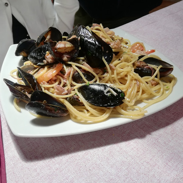 Spaghetti Scoglio Bianco