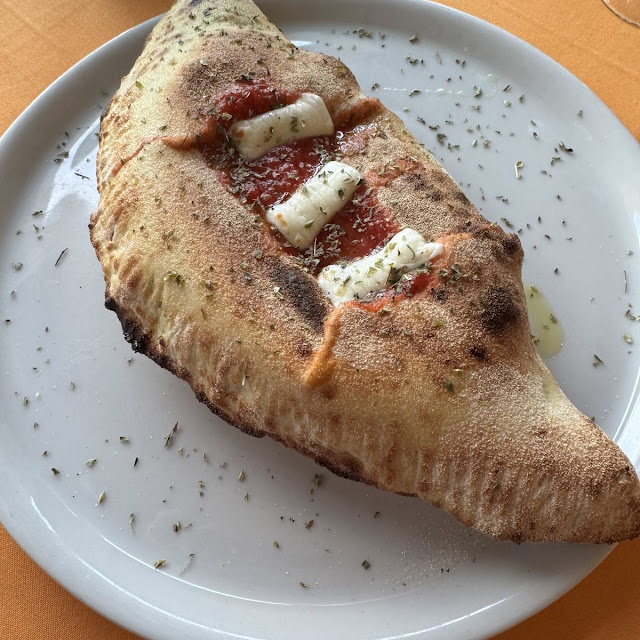 Pizza Calzone