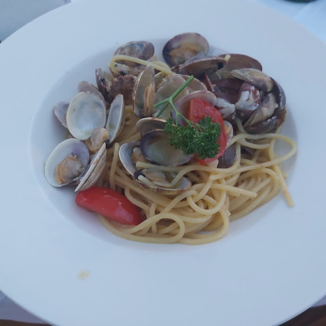Spaghetti Scoglio E Spaghetti Alle Vongole