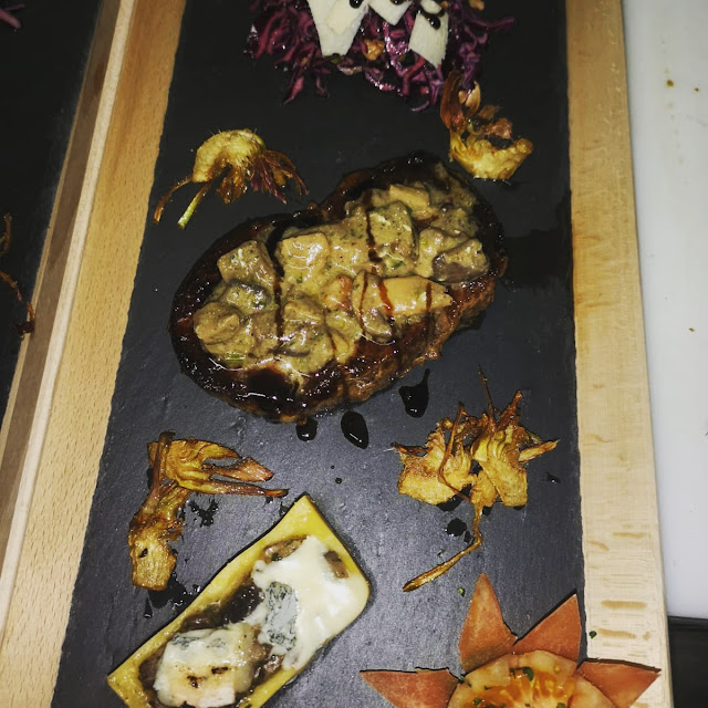 Tagliata Funghi E Gorgonzola