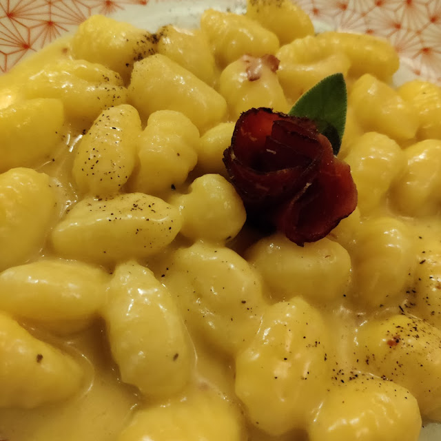 Gnocchi Fonduta E Blu Di Aosta E Moccetta