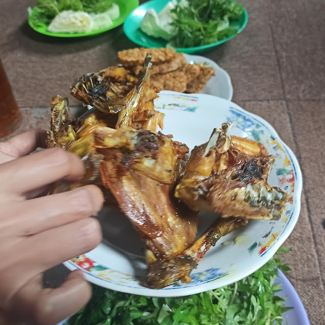 Ayam Goreng Bu Toha Tuntang