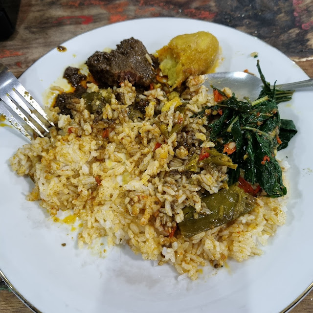 Nasi Padang Re D
