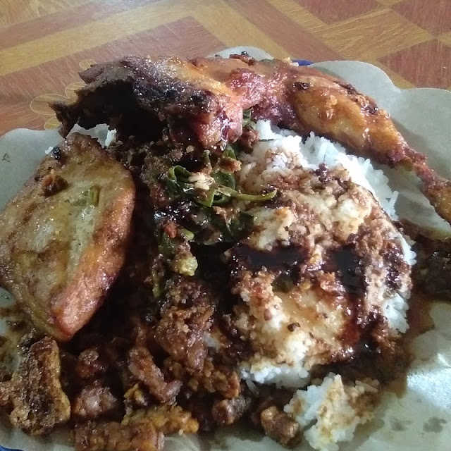 Nasi Pecel Ayam Goreng
