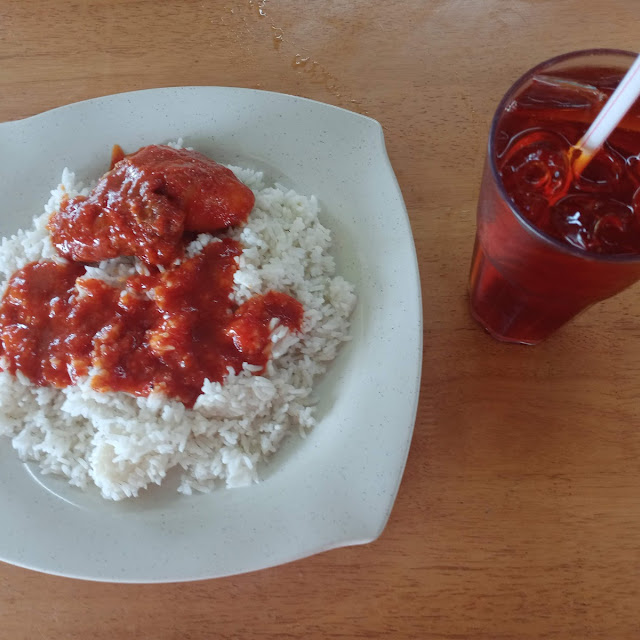 Nasi Ayam Masak Merah