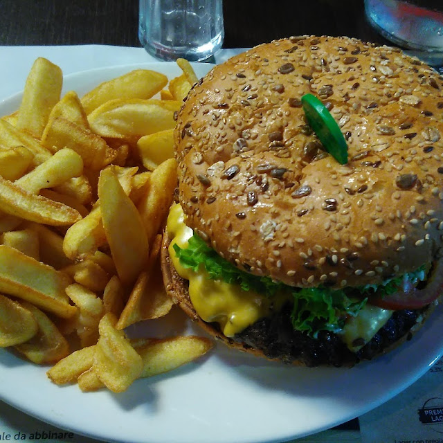 Maxxxi Burger