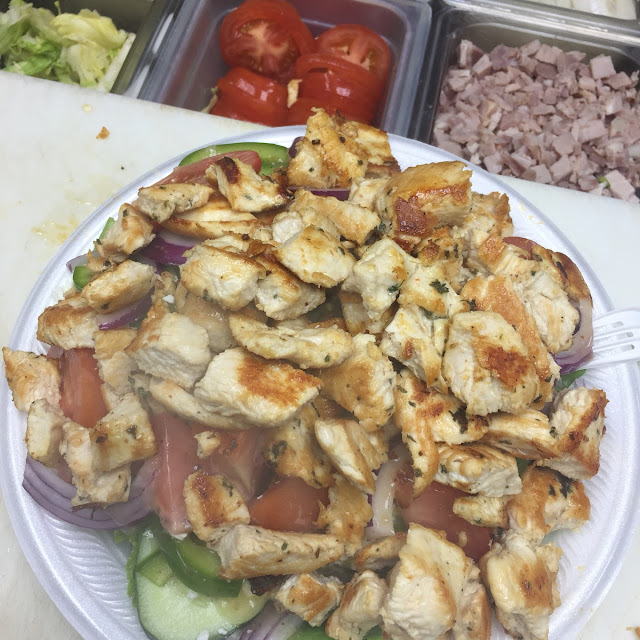 Robert’S Grilled Chicken Salad with Grilled Chicken Strips and Bacon