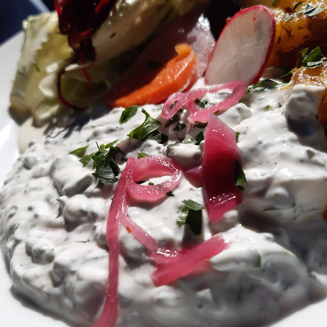Quark Mit Marinierten Zwiebeln