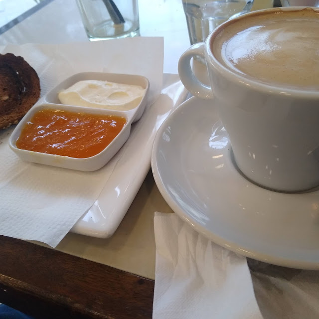 Café Con Tostadas