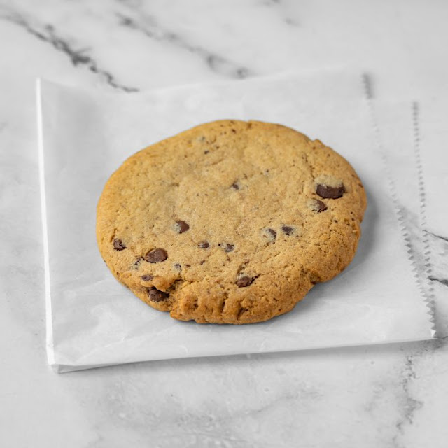 Chocolate Chip Cookie