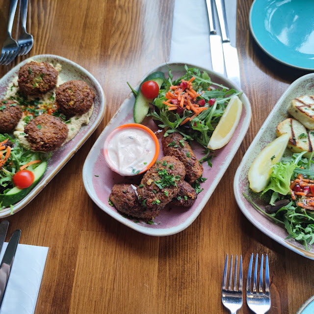 Falafel and Houmous