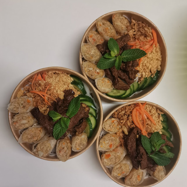 Bò Bún Salade Nem Vietnamien