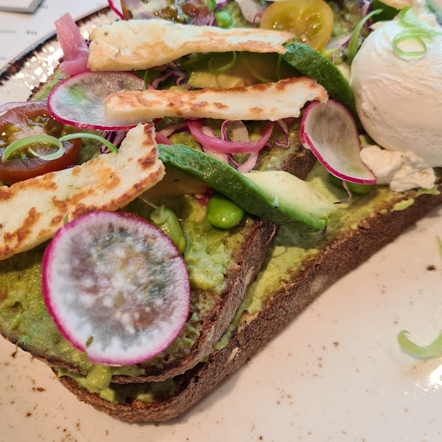 DF Avo Toast