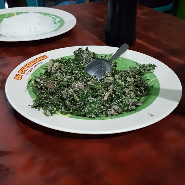 Sayur Daun Ubi Tumbuk